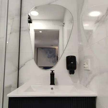 Elegancia Y Modernidad En Pleno Centro Oviedo