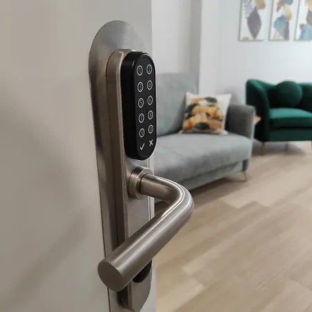 Elegancia Y Modernidad En Pleno Centro *