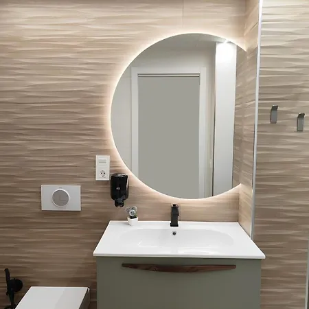 Elegancia Y Modernidad En Pleno Centro Oviedo